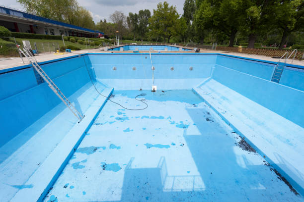 Best Sewage cleanup and water damage restoration  in Calais, ME